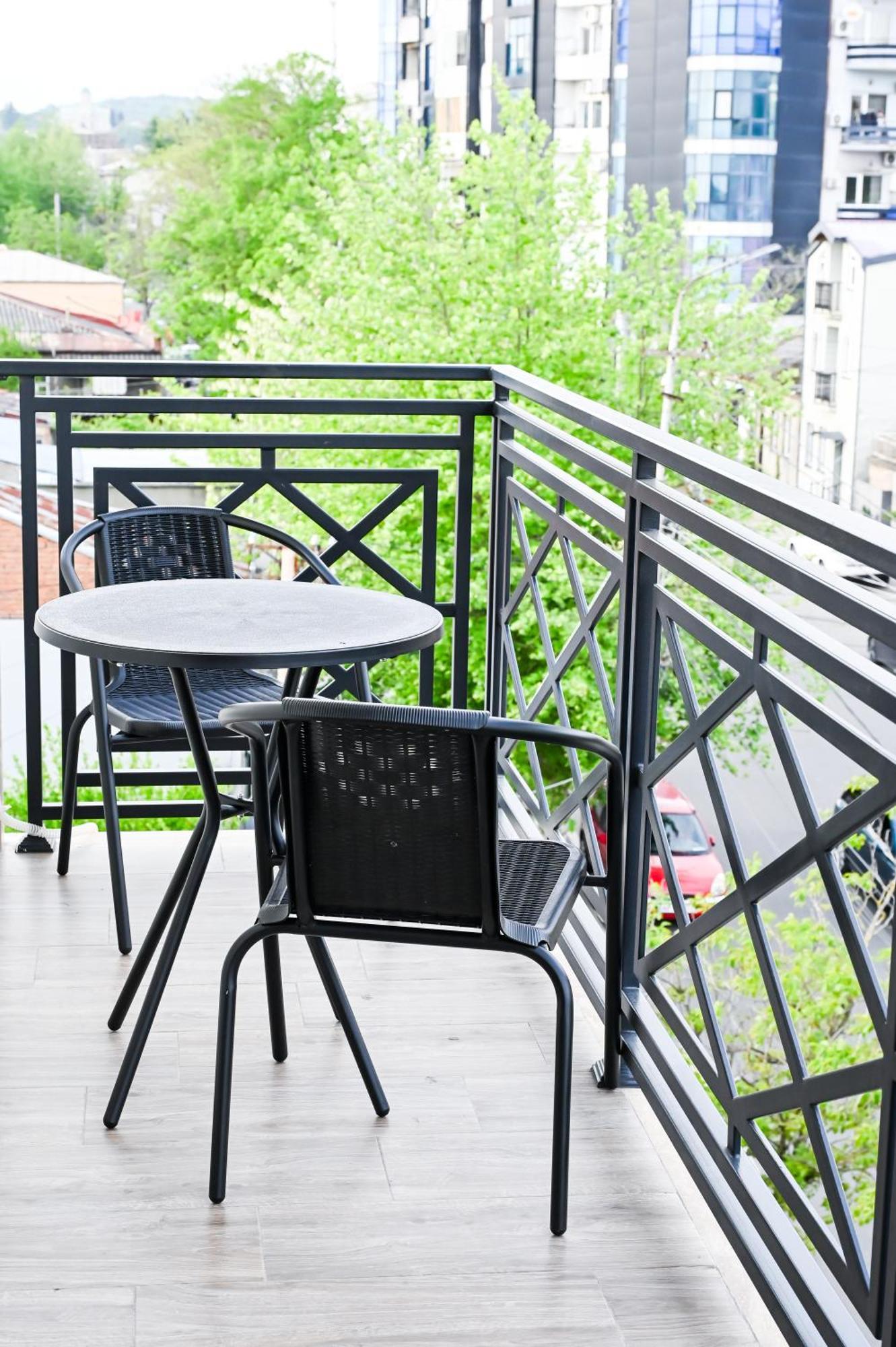 Hotel K124 Kutaisi Esterno foto