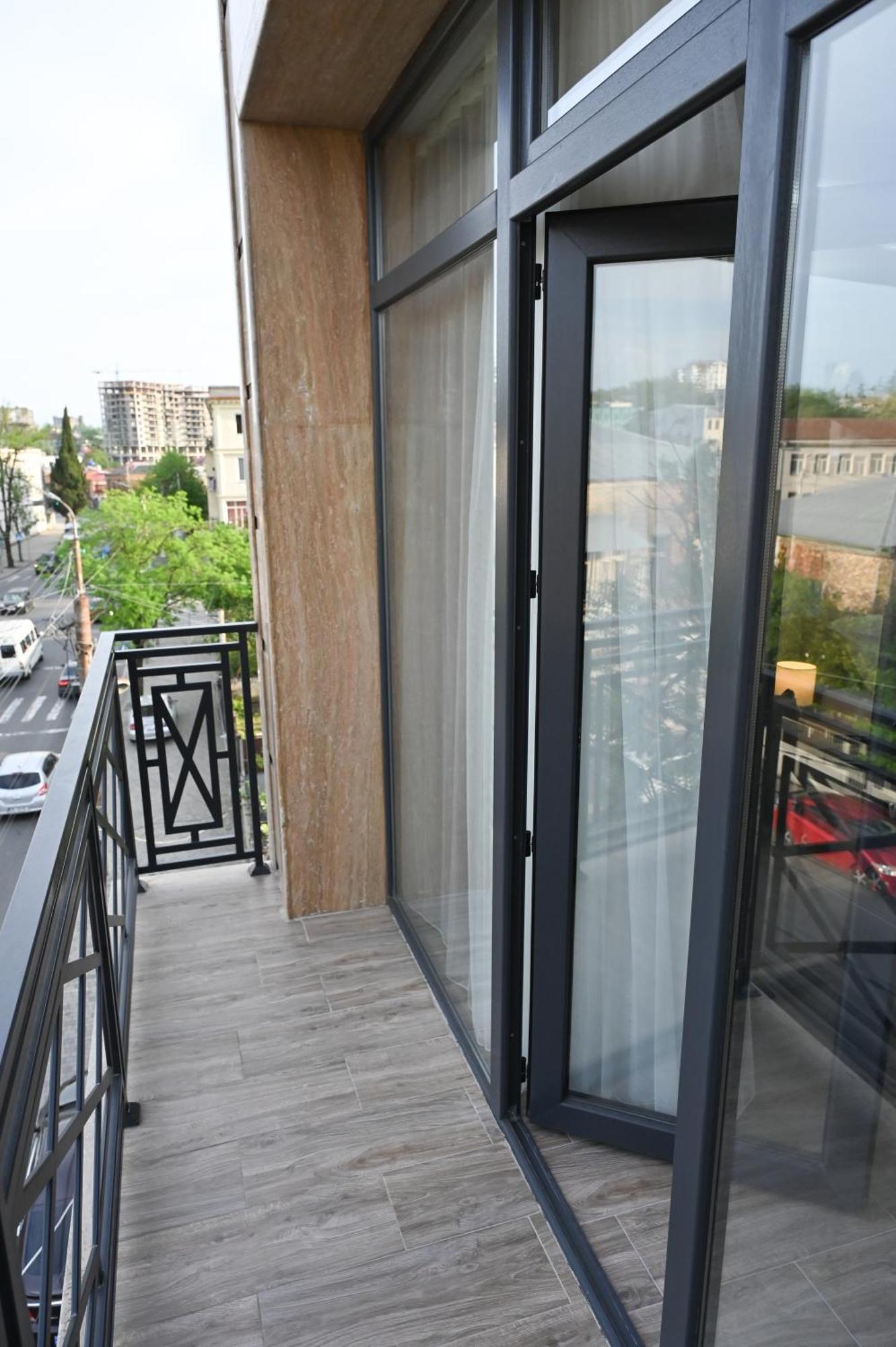 Hotel K124 Kutaisi Esterno foto